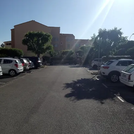 T2 Piscine, Parking Et Clim A Sanary-sur-Mer